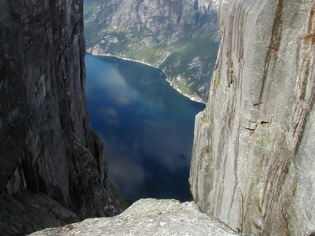 P9020053